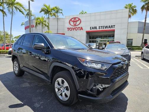 2022 Toyota RAV4 LE