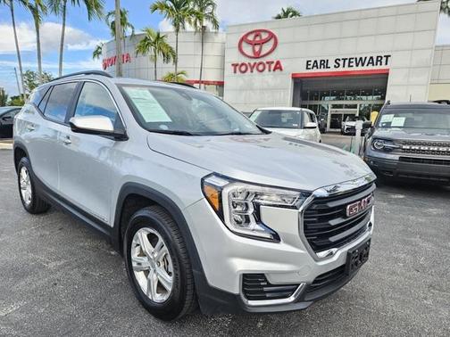 2022 GMC Terrain SLE