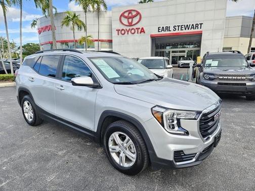 2022 GMC Terrain SLE