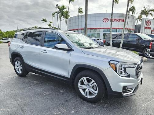 2022 GMC Terrain SLE