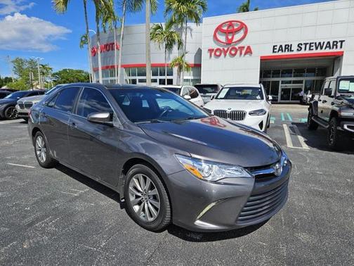 2016 Toyota Camry XLE