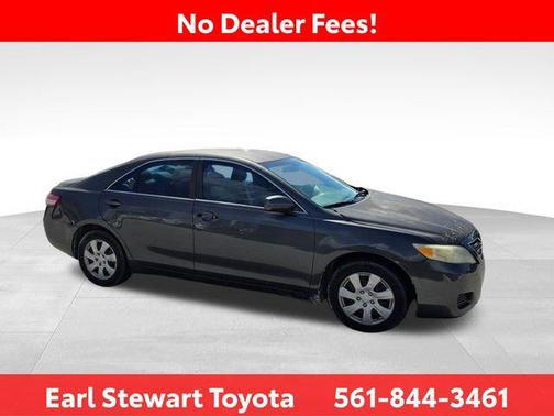 Magnetic Gray Metallic 2011 Toyota Camry LE