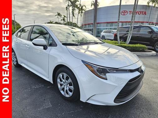 2025 Toyota Corolla LE