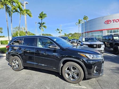 2018 Toyota Highlander Hybrid Platinum