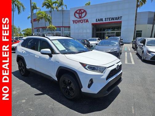 2020 Toyota RAV4 Hybrid XLE