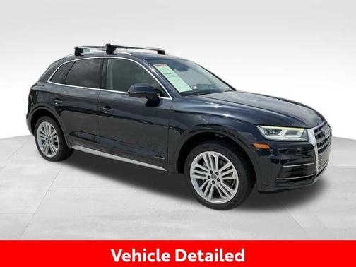Moonlight Blue Metallic 2020 Audi Q5 45 Premium Plus