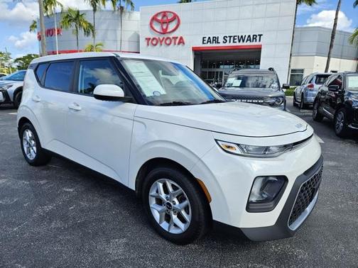 2022 Kia Soul LX