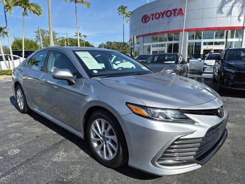 2022 Toyota Camry LE