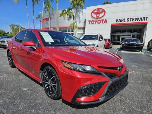 2023 Toyota Camry SE