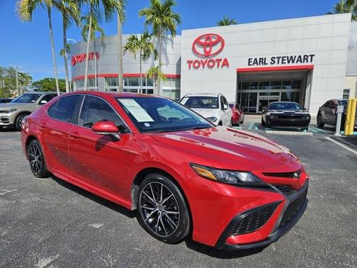 2023 Toyota Camry SE