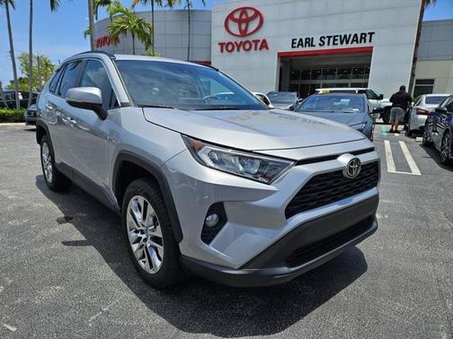 2021 Toyota RAV4 XLE Premium