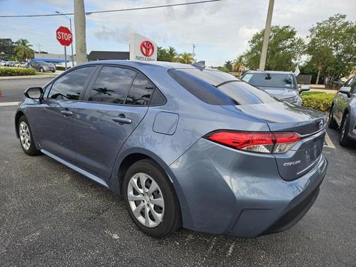 2025 Toyota Corolla Hybrid LE