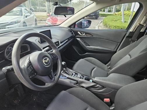 2015 Mazda Mazda3 i Sport