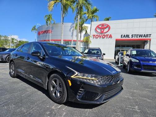 2023 Kia K5 LXS