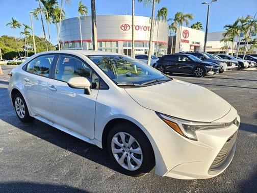2025 Toyota Corolla Hybrid LE