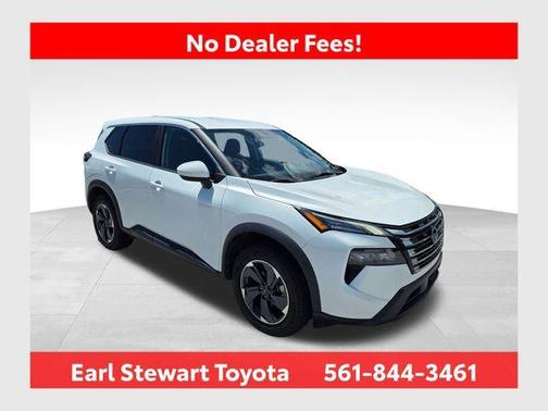 Everest White Pearl 2024 Nissan Rogue SV