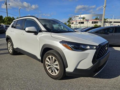 2023 Toyota Corolla Cross LE
