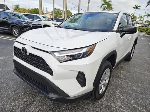 2024 Toyota RAV4 LE