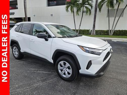 2024 Toyota RAV4 LE