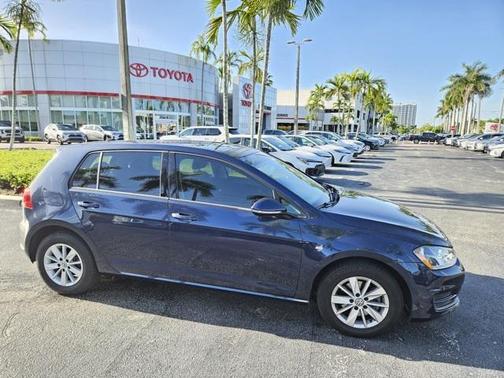 2015 Volkswagen Golf Auto TSI S w/Sunroof