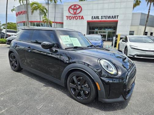 2022 MINI Hardtop Cooper S
