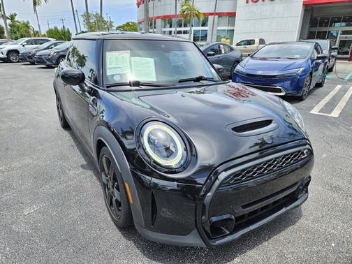 2022 MINI Hardtop Cooper S