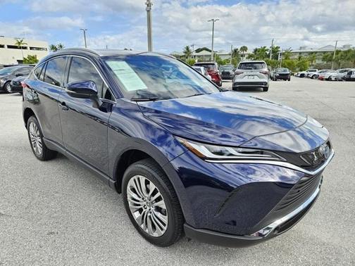 2023 Toyota Venza XLE