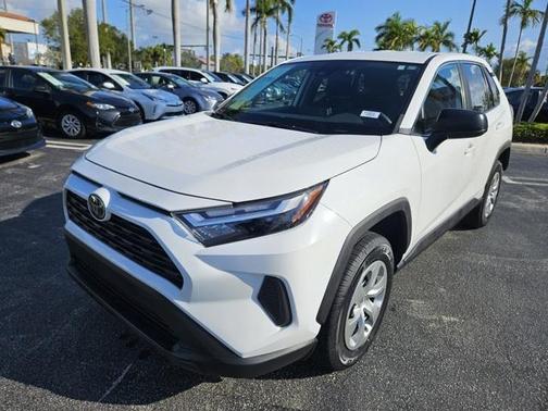 2023 Toyota RAV4 LE