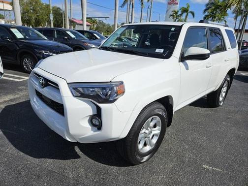 2024 Toyota 4Runner SR5