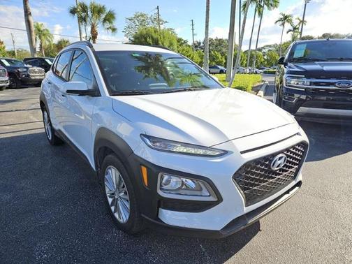 2021 Hyundai KONA SEL