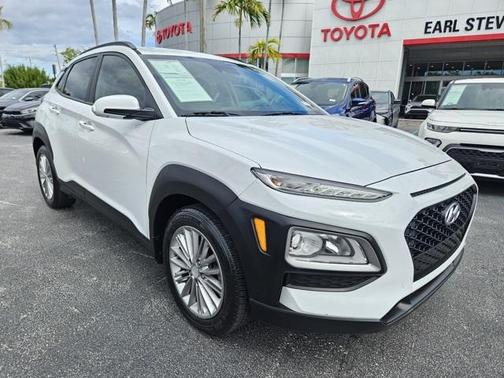 2021 Hyundai KONA SEL
