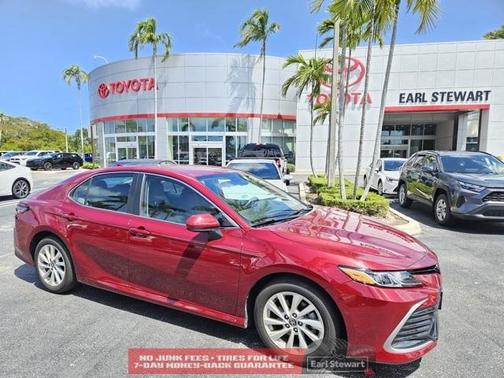 2022 Toyota Camry LE