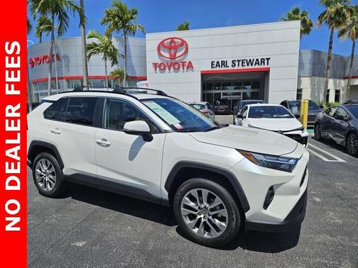 2022 Toyota RAV4 XLE Premium