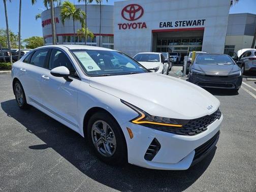 2023 Kia K5 LXS