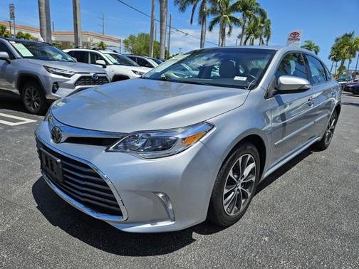 2017 Toyota Avalon XLE