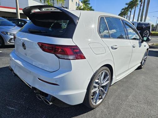 2024 Volkswagen Golf R 2.0T Manual