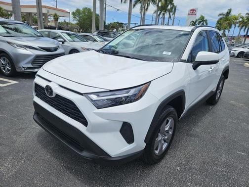 2023 Toyota RAV4 XLE
