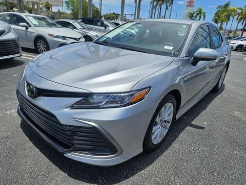 2022 Toyota Camry LE