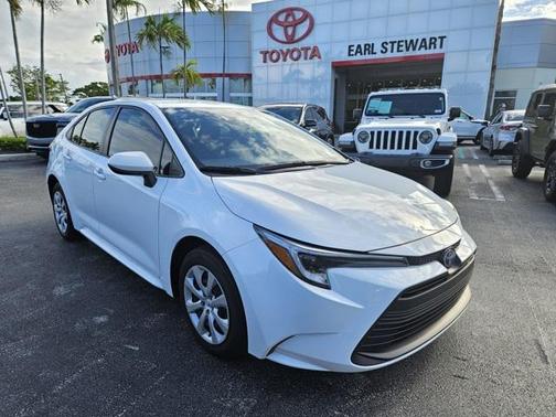 2024 Toyota Corolla Hybrid LE