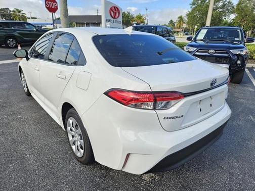 2024 Toyota Corolla Hybrid LE