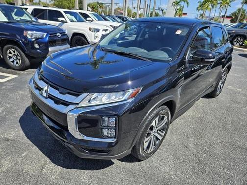 2023 Mitsubishi Outlander Sport SE