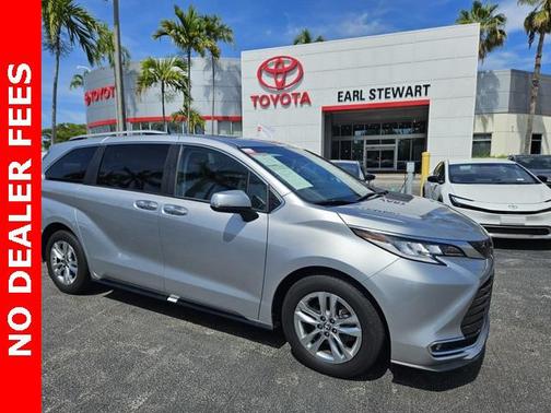 2023 Toyota Sienna Limited 7-Passenger