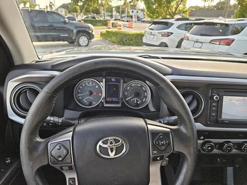 2016 Toyota Tacoma SR5