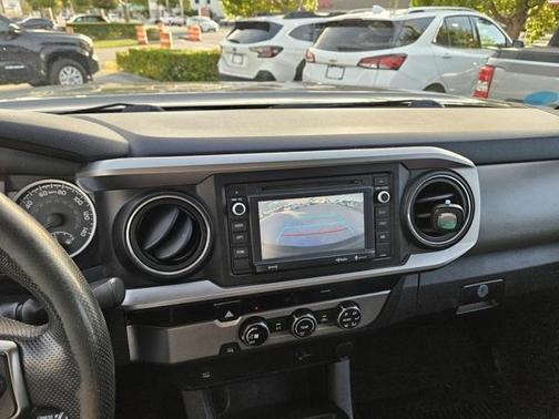 2016 Toyota Tacoma SR5