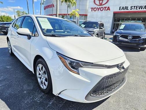2022 Toyota Corolla LE