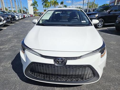 2022 Toyota Corolla LE