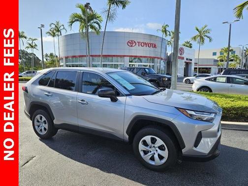 2024 Toyota RAV4 LE