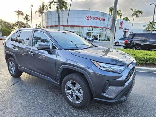 2024 Toyota RAV4 Hybrid LE