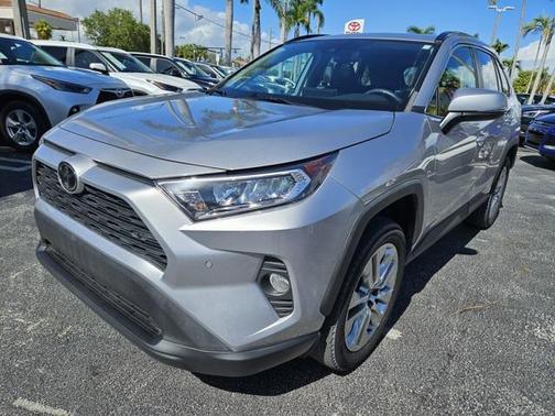 2021 Toyota RAV4 XLE Premium