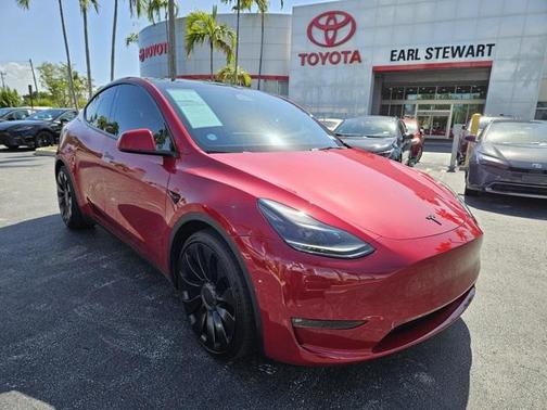 2022 Tesla Model Y Performance Dual Motor All-Wheel Drive